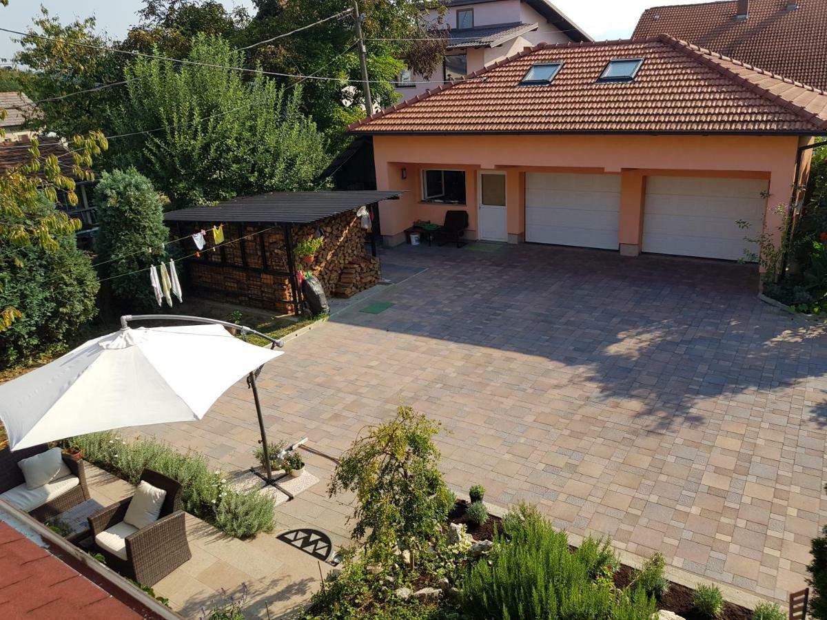 A&T Apartment Zaprešić Zewnętrze zdjęcie